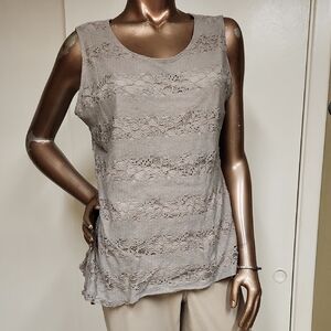 Chic Lace Sleeveless Top